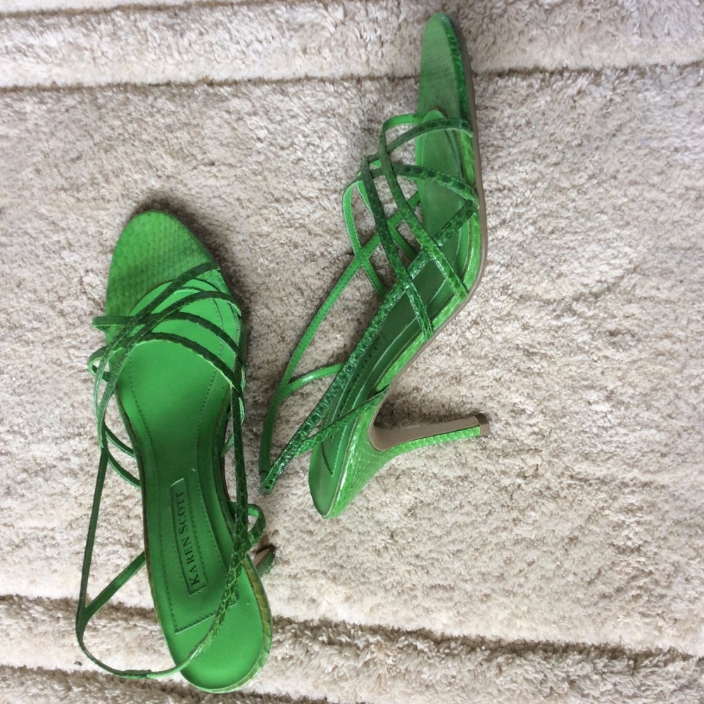 Lady sandals